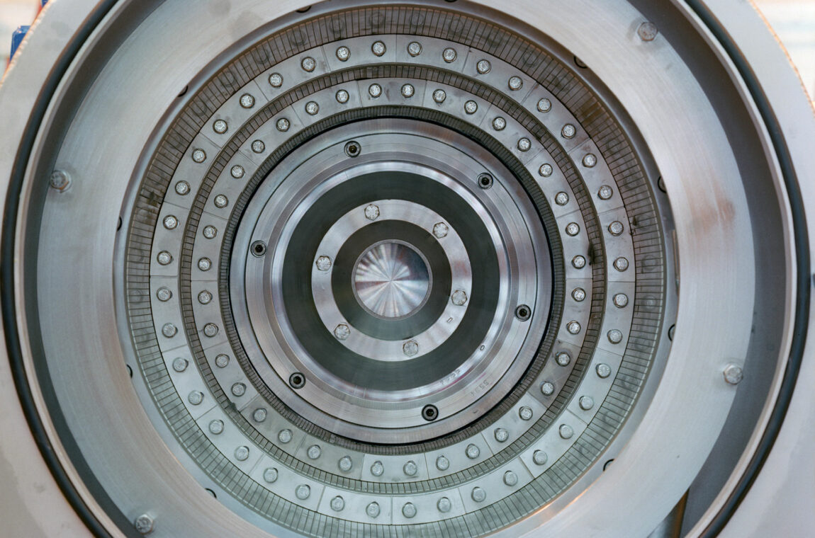 Interior view of a pusher centrifuge SHS, you can see the movable steps that give it its name