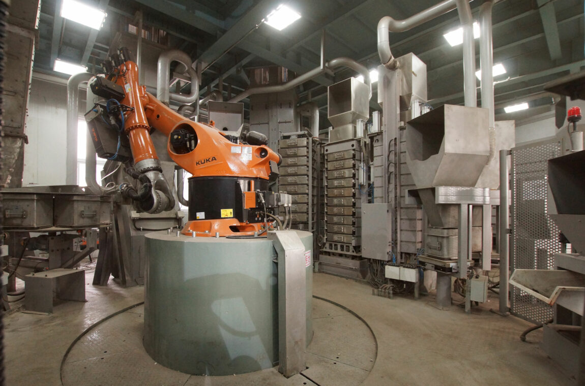 Robot-based system for automated sample preparation