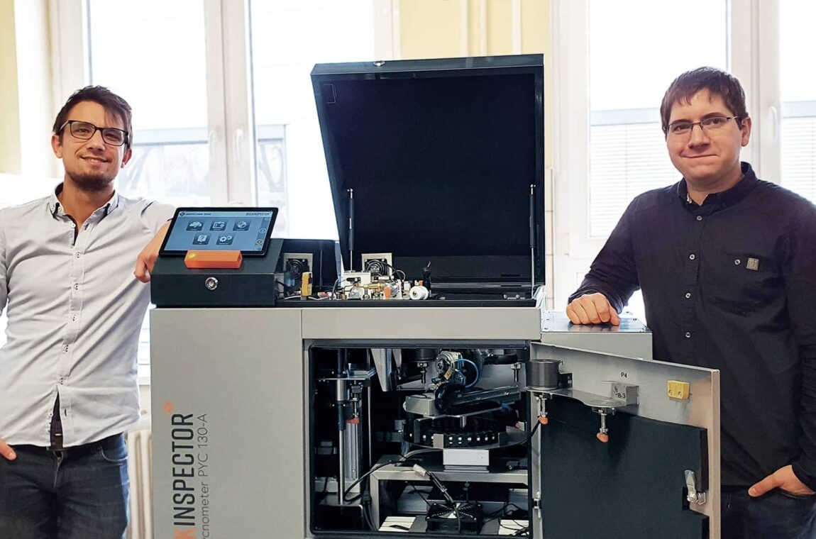 Supervising the BULKINSPECTOR project right from the start: Oliver Born (left), responsible for the development of the programming, and Marc Schumacher (right), responsible for the design work