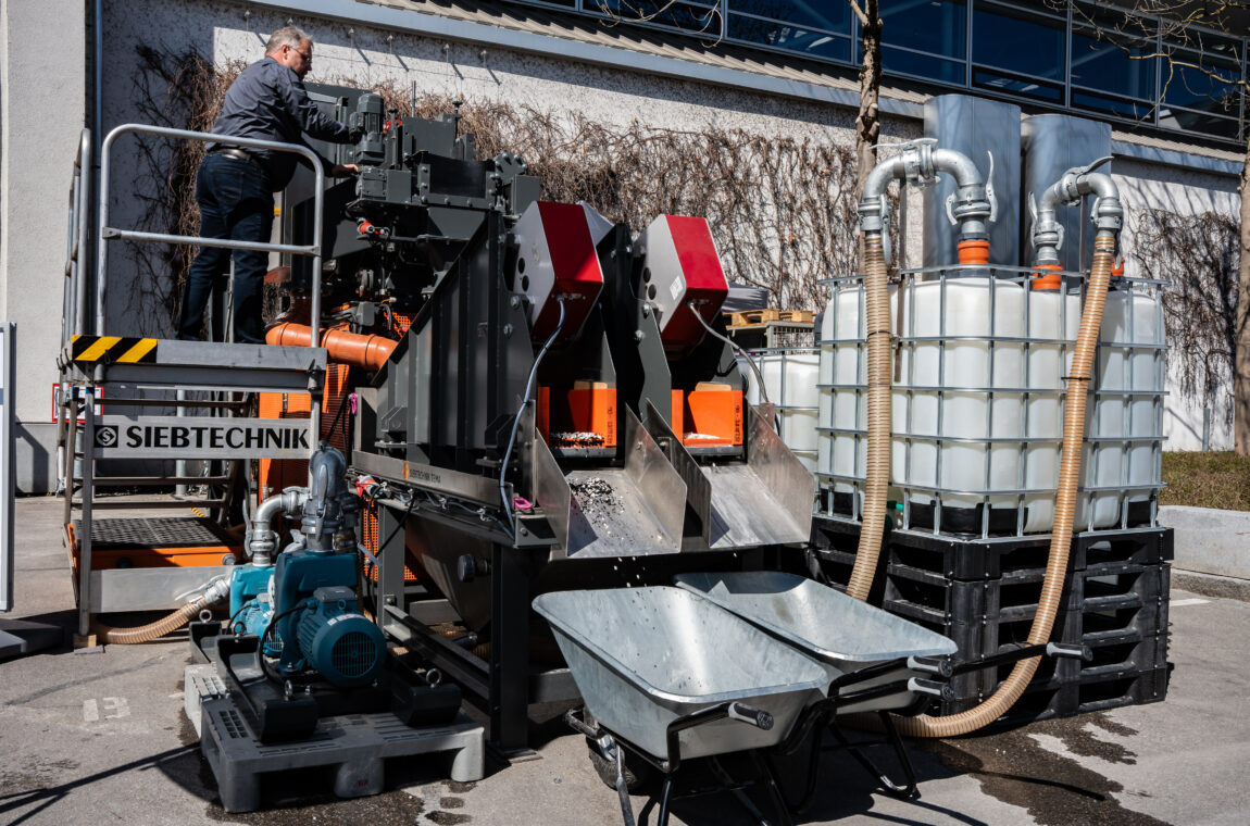 SIEBTECHNIK TEMA at bauma 2025 - Our semi-mobile pulsator jig, outdoor area